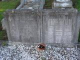 image of grave number 692747